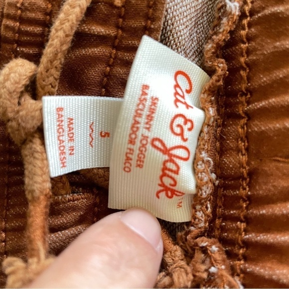 Cat & Jack Rust colored skinny jogger. Size 5T - Picture 4 of 4